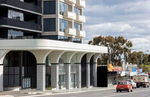 Heidelberg Heights Apartment | Samma| Modern 2BR Bell Street Bliss