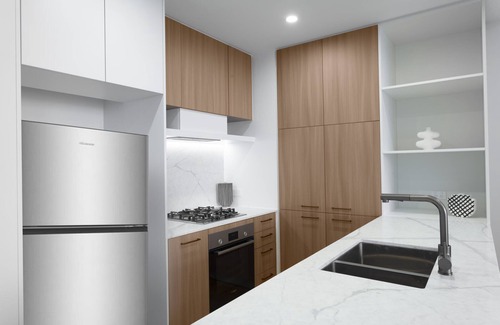 Heidelberg Heights Apartment | Samma| Modern 2BR Bell Street Bliss