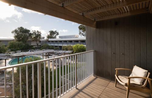 Perth Hotel | Samphire Rottnest