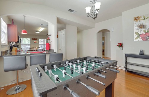 North San Antonio - SAT House | San Antonio Area Home w/Deck, 14 Mi to Dtwn!