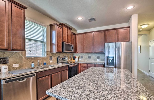 Medina Valley House | San Antonio Home w/Yard ~ 8 Mi to Lackland!