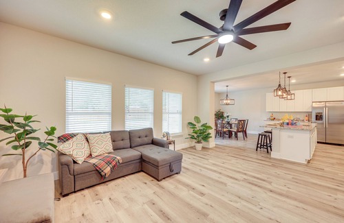 San Antonio House | San Antonio Home w/Fenced-In Yard: Steps to Park!