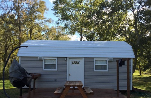 Needville Cabin | San Bernard River Cabin