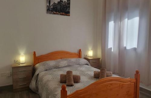 Los Silos House | San Clemente with Pool & Wi-fi