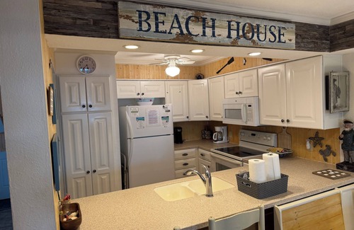 Pensacola Beach House | San De Luna #15 – Foot steps from the Gulf and Sound on Pensacola Beach