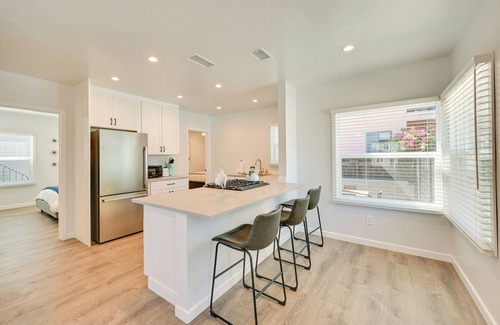 Roseville - Fleet Ridge Cottage | San Diego Cottage w/Private Patio: 2 Mi to Beach!