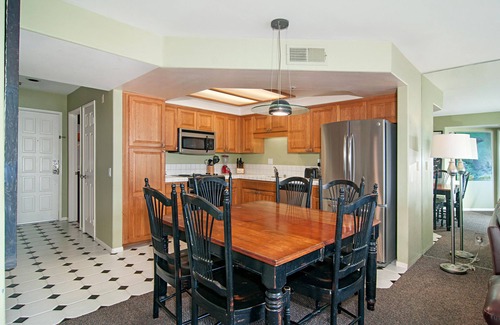 Imperial Beach Condo | San Diego County Oceanfront 3 bedroom-heated pool/jacuzzi. Complex on the sand