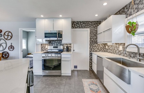 Lake Murray House | San Diego Hideaway w/Private Backyard Oasis!