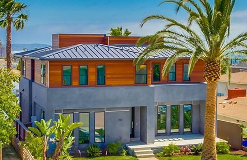 La Jolla Mesa House | San Diego La Jolla -- blocks from Ocean in Bird Rock (La Jolla Pacific Beach)