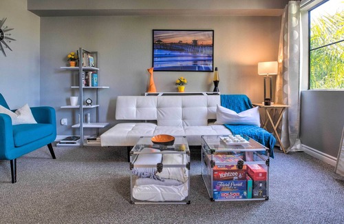 Hillcrest Condo | San Diego Studio w/ Rooftop Deck & Ideal Spot