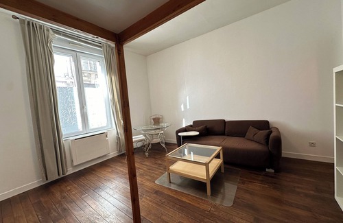 Hincmar Apartment | San Francisco, a studio with a unique charm