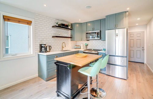 St. Mary's Apartment | San Francisco Retreat w/Lovely Yard & BBQ Grill!
