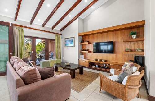 San Lameer Villa | San Lameer Villa - 14328 - 4 Bedroom Deluxe - 8 pax - San Lameer Rental Agency