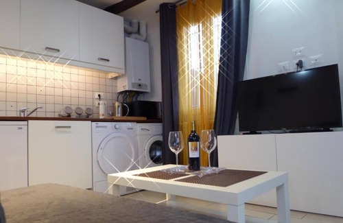 Historic Center Apartment | San Leonardo House Bologna