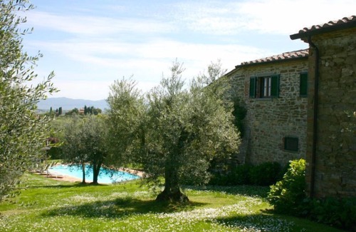 Monte San Savino Villa | San Lorenzo is a comfortable villa with a good balance between modern comforts and the authentic sty