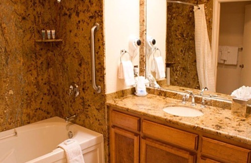 Avila Beach Resort | San Luis Bay Inn-1 bedroom Avila Beach, California -no resort fees