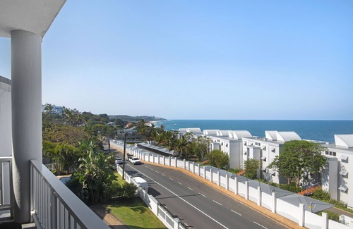 Shaka's Rock Apartment | San Marino 15 - Four Bedroom Apartment, Sleeps 8