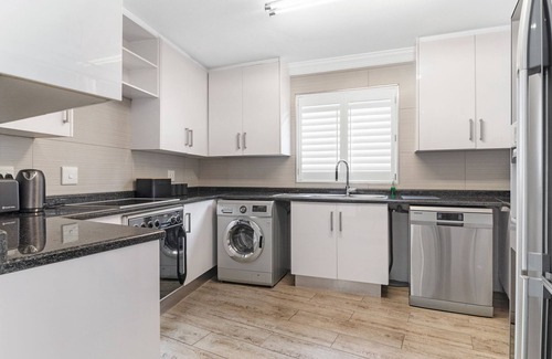 Shaka's Rock Apartment | San Marino 17 - Three Bedroom Apartment, Sleeps 6
