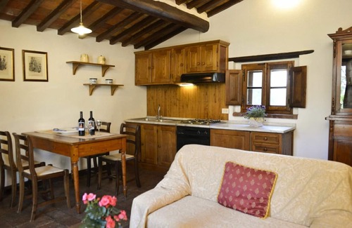 Sodo Apartment | San Pietro - Girasole