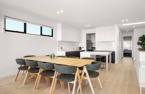 San Remo House | San Remo Luxe 1, large modern home with 180-degree bay views, outdoor spa.