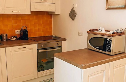 Montepertuso Apartment | San Sebastiano with sea view and balcony