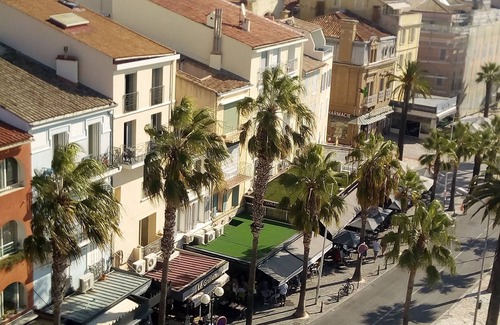 Sanary-sur-Mer Apartment | sanary the summers