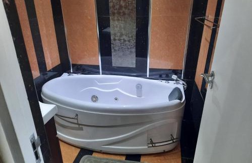 Winklespruit Apartment | Sancta Maria 10 - Ultimate in luxury & majestic sea views includes private entertainment deck - Free wifi