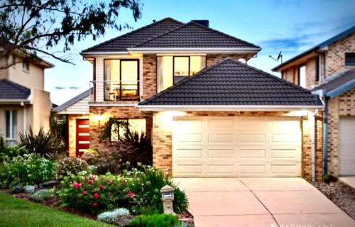 Sanctuary Lakes Villa | Sanctuary Lakes Luxe Private Villa - Where Golf Meets Grandeur - Only 20km from Melbourne City