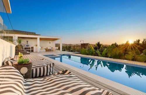 Byron Bay Villa | Sanctuary Spaces - Sundowner