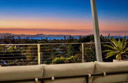 Byron Bay Villa | Sanctuary Spaces - Sundowner