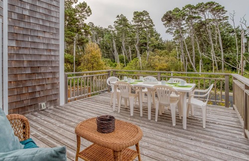 Manzanita House | Sand Bucket