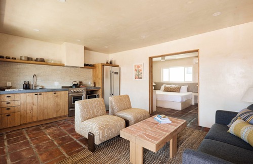 Imperial Beach Hotel | Sand Castle Inn