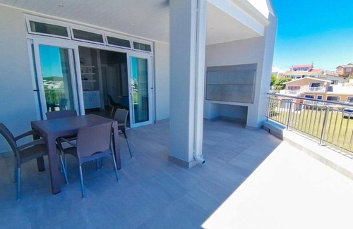 Struisbaai Apartment | Sand Castle