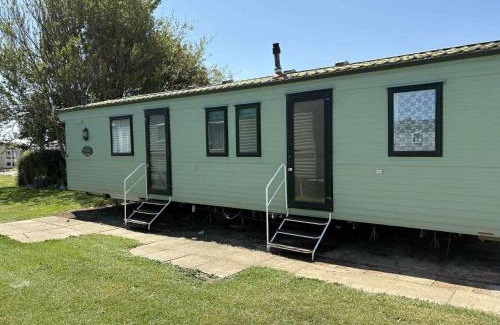 Winestead House | Sand Le Mere Caravan