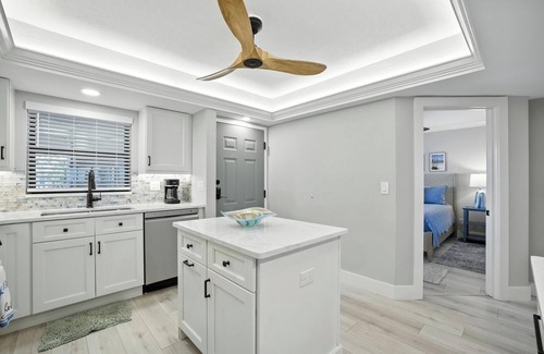 Sanibel Condo | Sand Pointe 214, 2 Bedroom, Pool and Gulf View, Completely Renovated