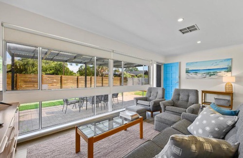 Port Willunga House | Sand & Sun - Port Willunga - C21 SouthCoast Holidays