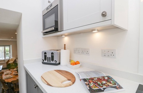 Bardsea Cottage | SANDACRE COTTAGE, family friendly in Bardsea