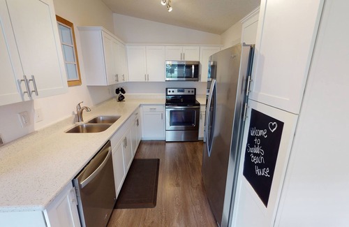 Vamo House | Sandals Beach House