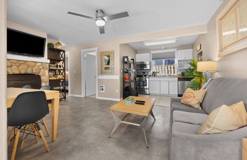 Cannon Beach Cottage | Sandals Inn Spa Suite & Cabana: Steps to Beach | Dog-Friendly