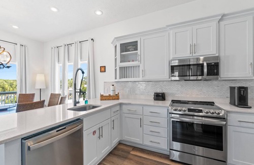 Laguna Beach House | Sandcastle Beach House - Pet Friendly, 145 Steps to Beach, Sleeps 16, Hot Tub