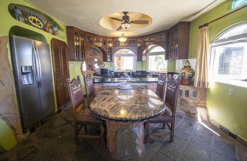 Mazatlan Villa | Sandcastle Beachfront Villa with Pool