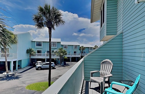 Navarre Beach House | Sandcastle Townhomes (NB) #19 | Pet Friendly!