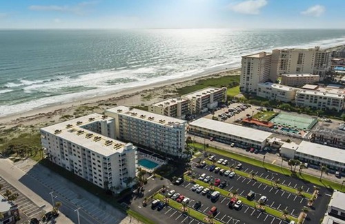 Cocoa Beach Condo | Sandcastles 2 Bedroom North facing balcony! 6th Floor ocean views! Superb!