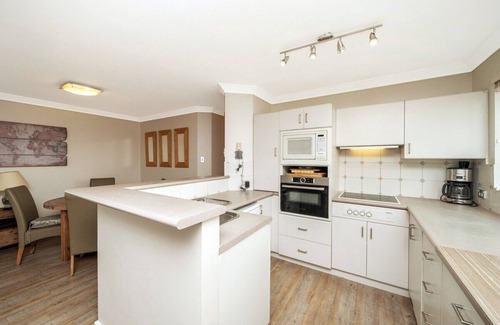 Scarborough Apartment | Sandcastles at the Beach – Outstanding Location!