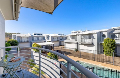Fingal Bay House | Sandcastles at the Beach - Linen Supplied & Beds Ready on Arrival