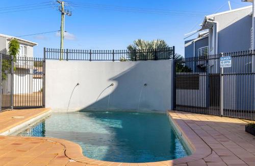 Fingal Bay House | Sandcastles at the Beach - Linen Supplied & Beds Ready on Arrival