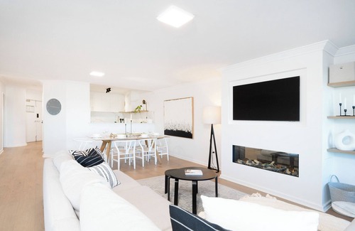 Scarborough Apartment | Sandcastles w/Ocean Views & Pool!