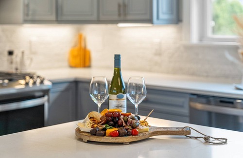 Duck House | Sanderling Home in Duck 🦆 : Sound views/4min walk to the Beach & Pool