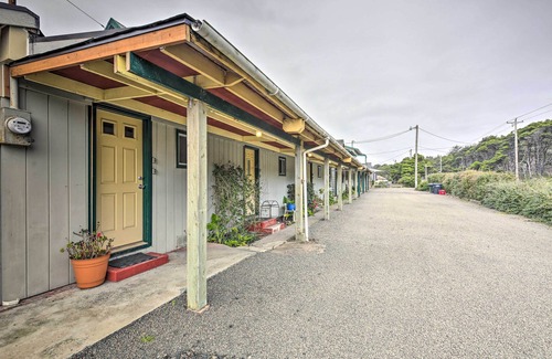 Waldport Cottage | Sanderling Sea Cottages, Unit 2: Walk to Coast!