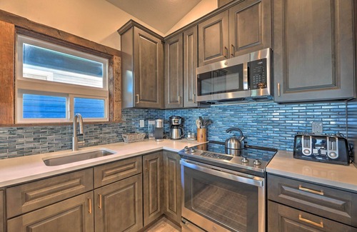 Waldport Cottage | Sanderling Sea Cottages, Unit 7 w/Beach Access!